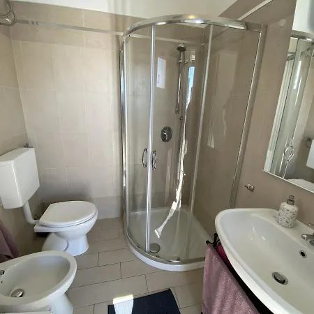 B183 - Appartamentino Con Terrazzo Appartement *