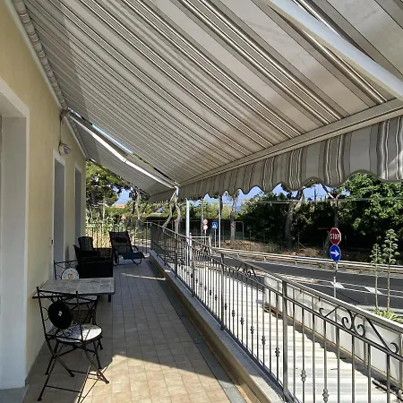 B183 - Appartamentino Con Terrazzo Appartement Bussana Nuova