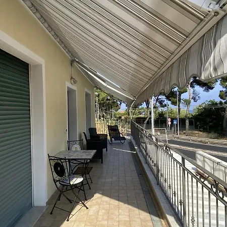 Appartement B183 - Appartamentino Con Terrazzo